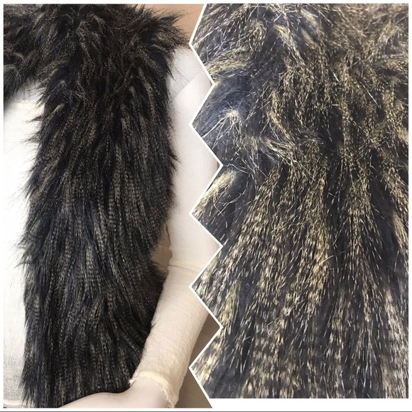 Aqua Black Faux Fur Shaggy Vest Size Medium - Picture 6 of 8